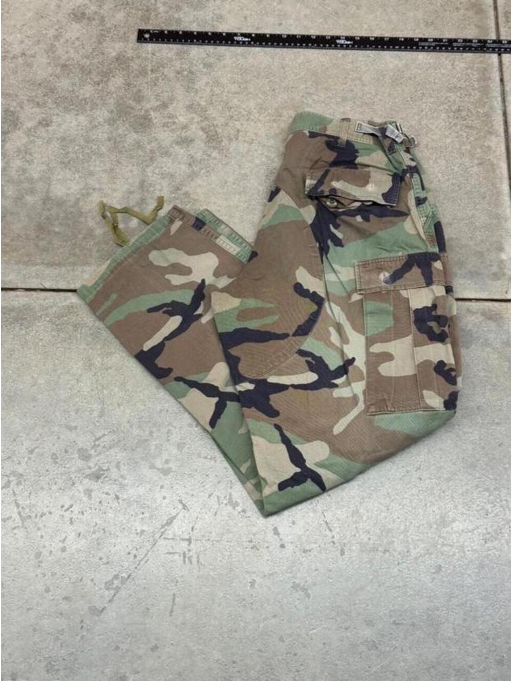 vintage woodland camo military relaxed baggy fit cargo pants size 34 x 32